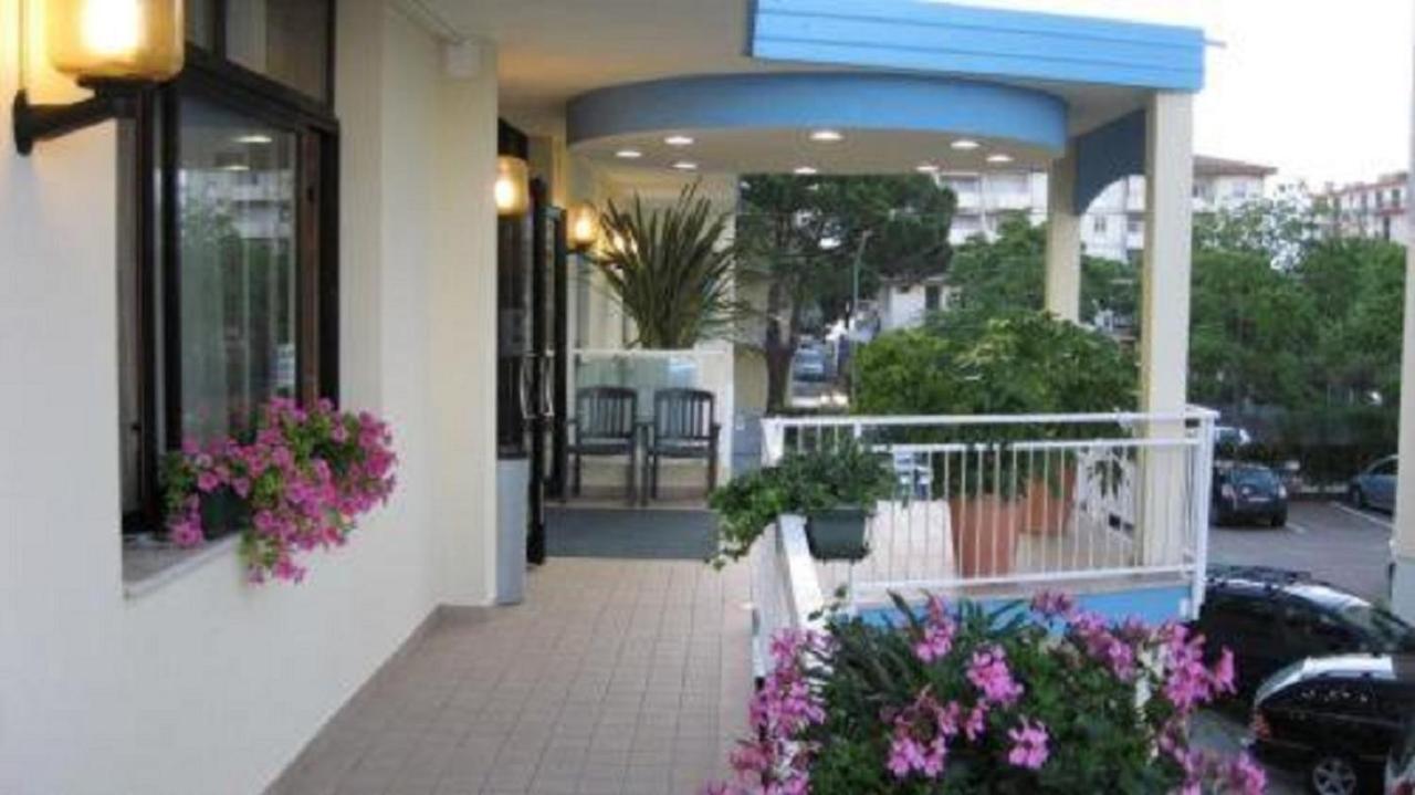 Hotel Condor Lido di Jesolo Exterior foto